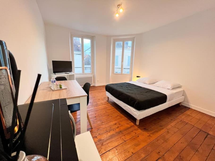 Appartement Maciet 4- Centre Ville Meaux-Gare-Disney Exterior photo